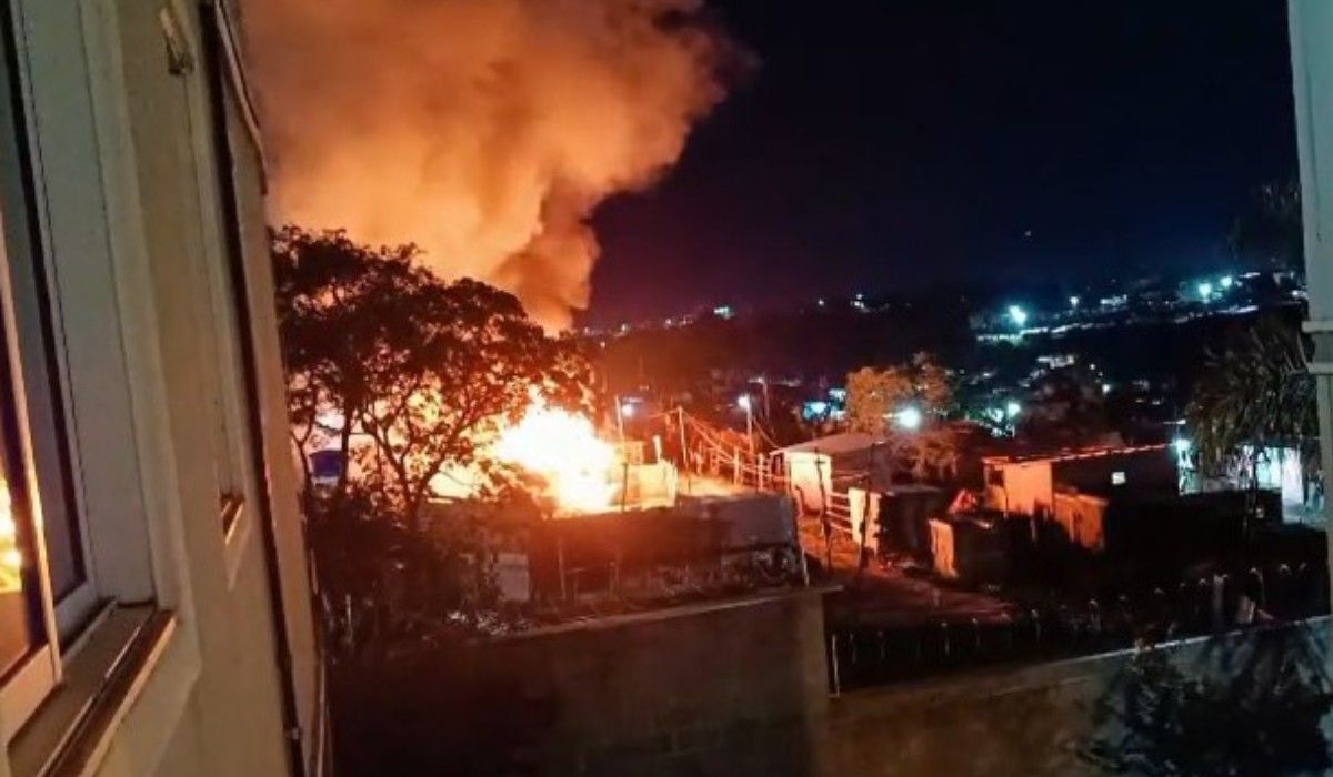 Incêndio atinge barraco na Comunidade Renascer, Piracicaba; sem feridos, fogo controlado. Reprodução: Henrique Augusto Martins