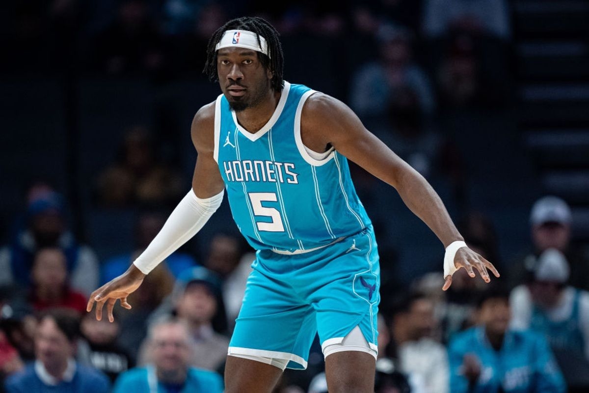 Lakers Cancelam Troca com Hornets por Mark Williams