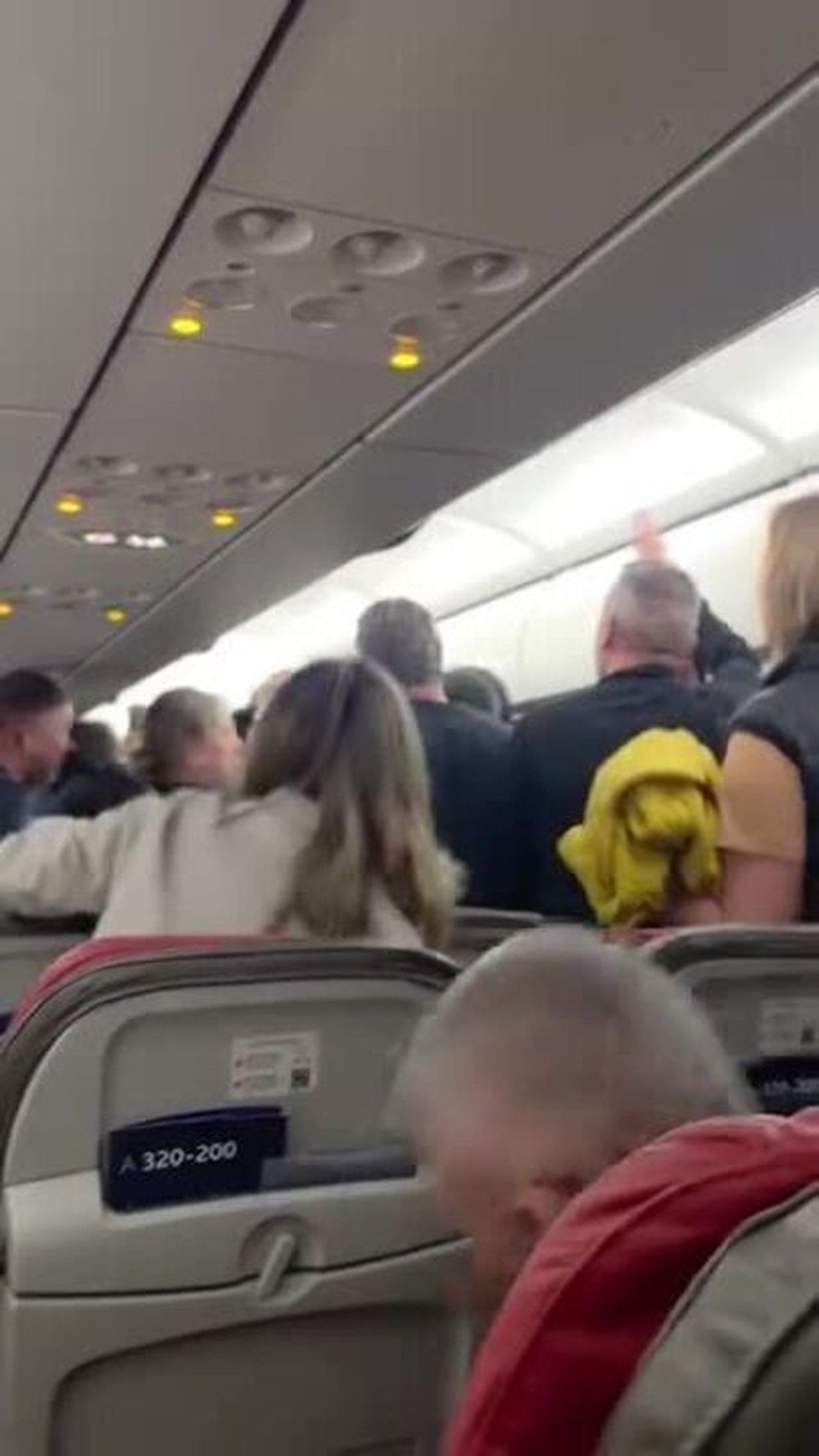 Desespero de passageiros durante incêndio no aeroporto de Guarulhos.. Reprodução: G1