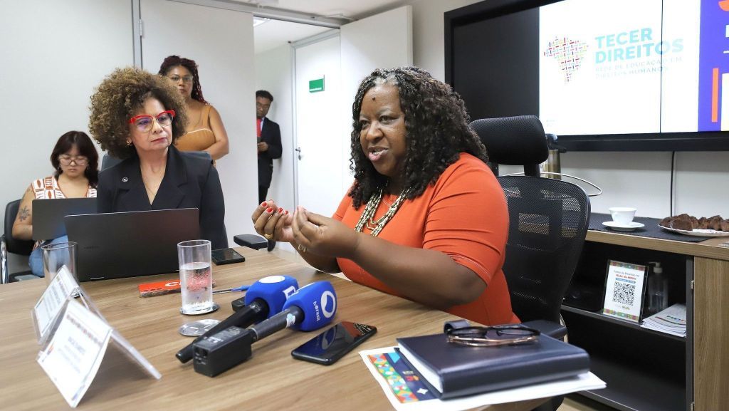 Governo Lança Cursos de Direitos Humanos para Segurança