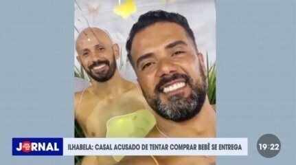 Casal de Ilhabela se entrega à polícia após suspeita de tentativa de compra de bebê em Manacapuru. Reprodução: Globo