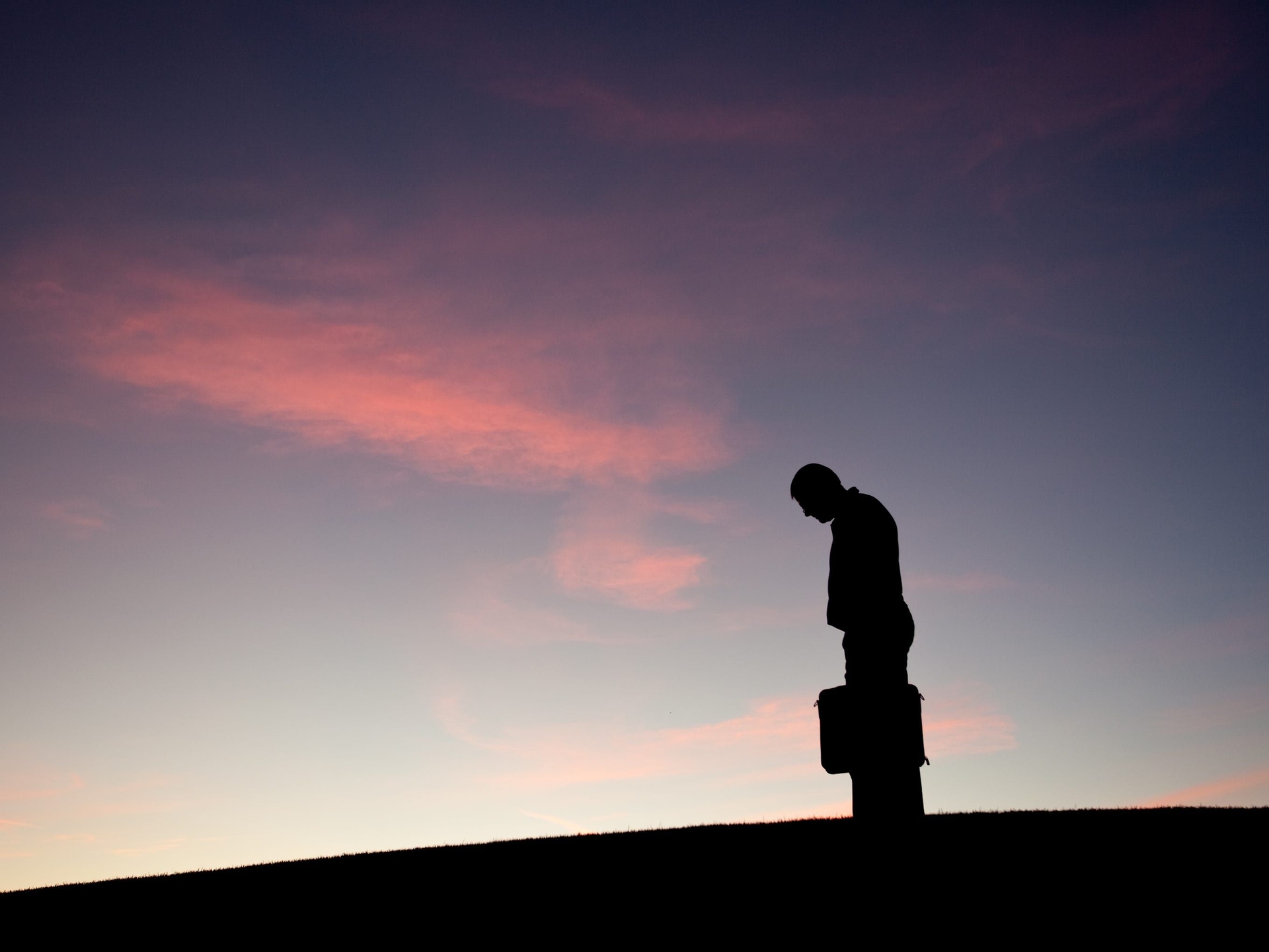 Jay Wallace reflete sobre os desafios enfrentados após deixar seu emprego e sua experiência no mercado de trabalho. Legenda da imagem. Reprodução: Business Insider