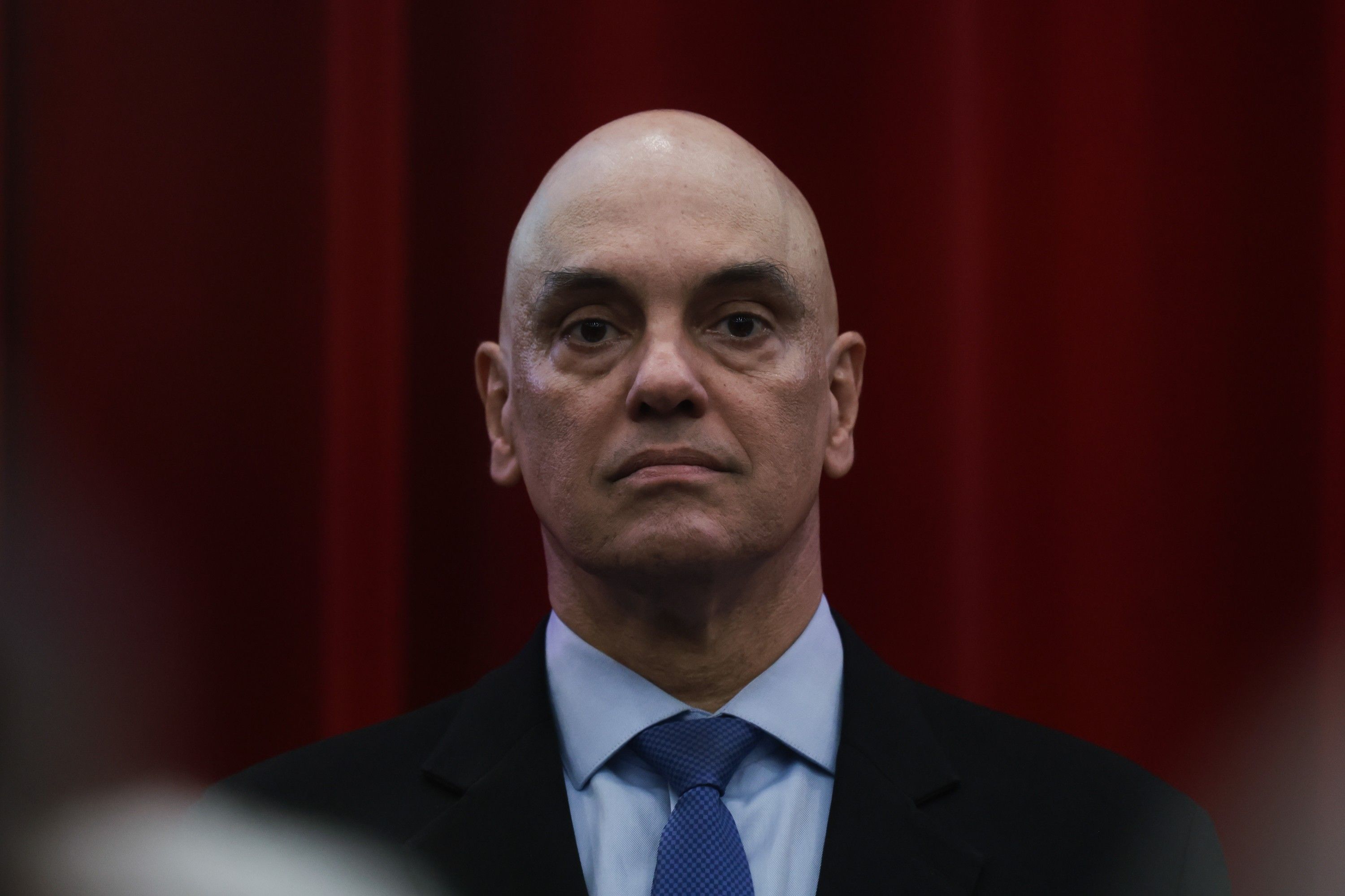 Ministro Alexandre de Moraes defende fortalecimento das instituições democráticas durante evento em São Paulo. Reprodução: Globo