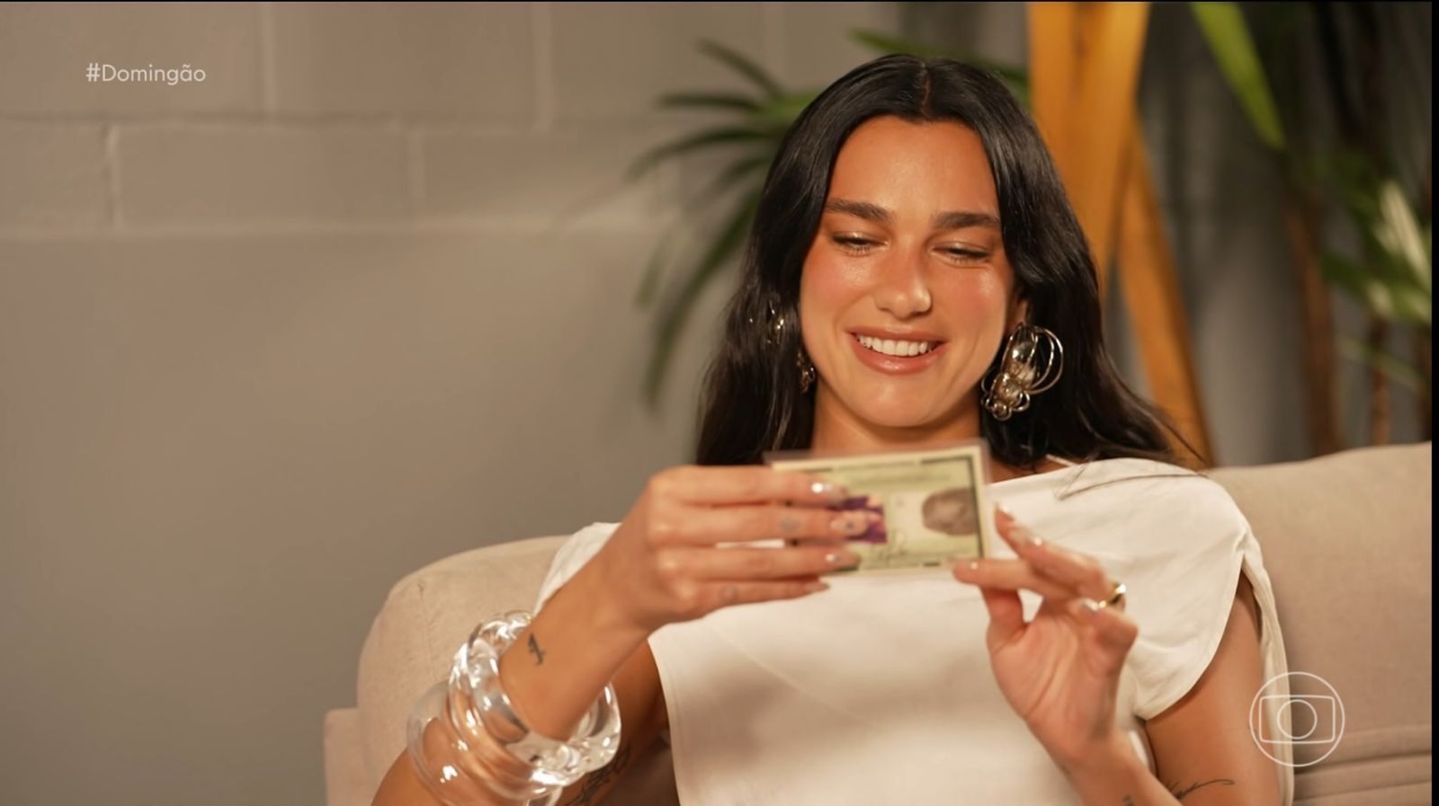 Ensaio de escola de samba mostra força, paixão e tambores em hangar lotado.. Reprodução: Globo