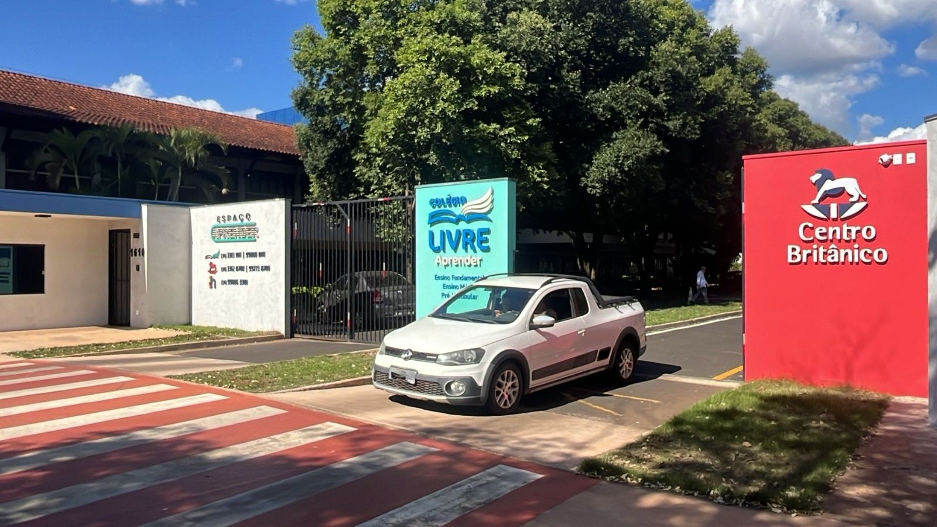 Adolescente é apreendido suspeito de envolvimento na morte de colega em escola de Uberaba. Reprodução: G1