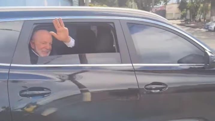 Casamento de Thiago Trindade com a atriz Renata Gasparim em Sarapuí. Reprodução: CNN Brasil