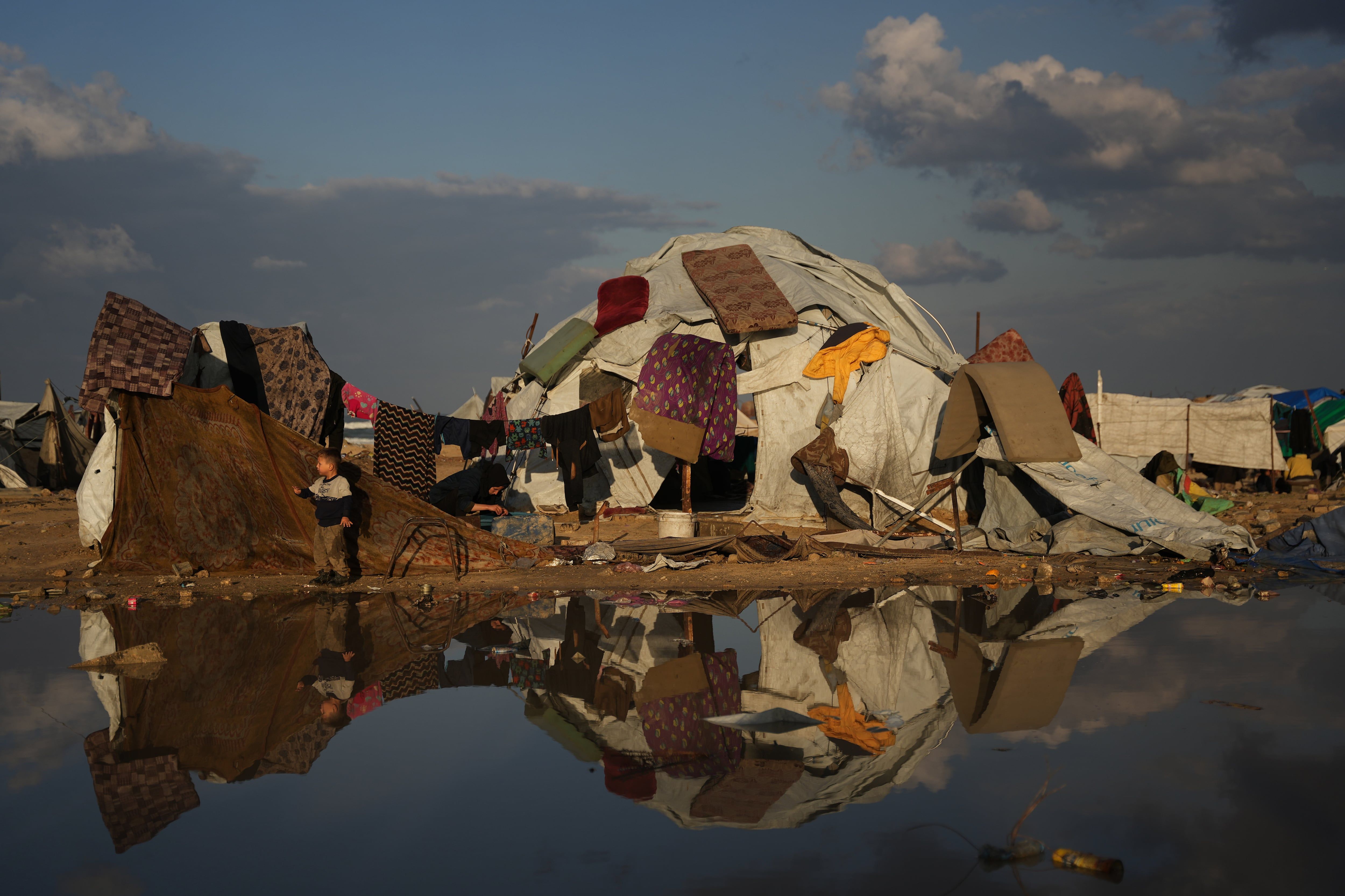 Gazenses vivem em limbo sob cessar-fogo que pouco mudou suas vidas. Reprodução: Elpais
