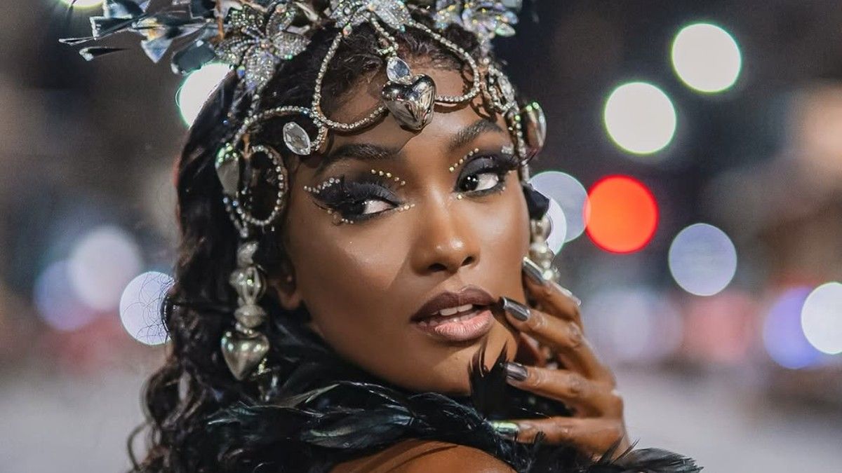 Erika Januza fala sobre representatividade no Carnaval