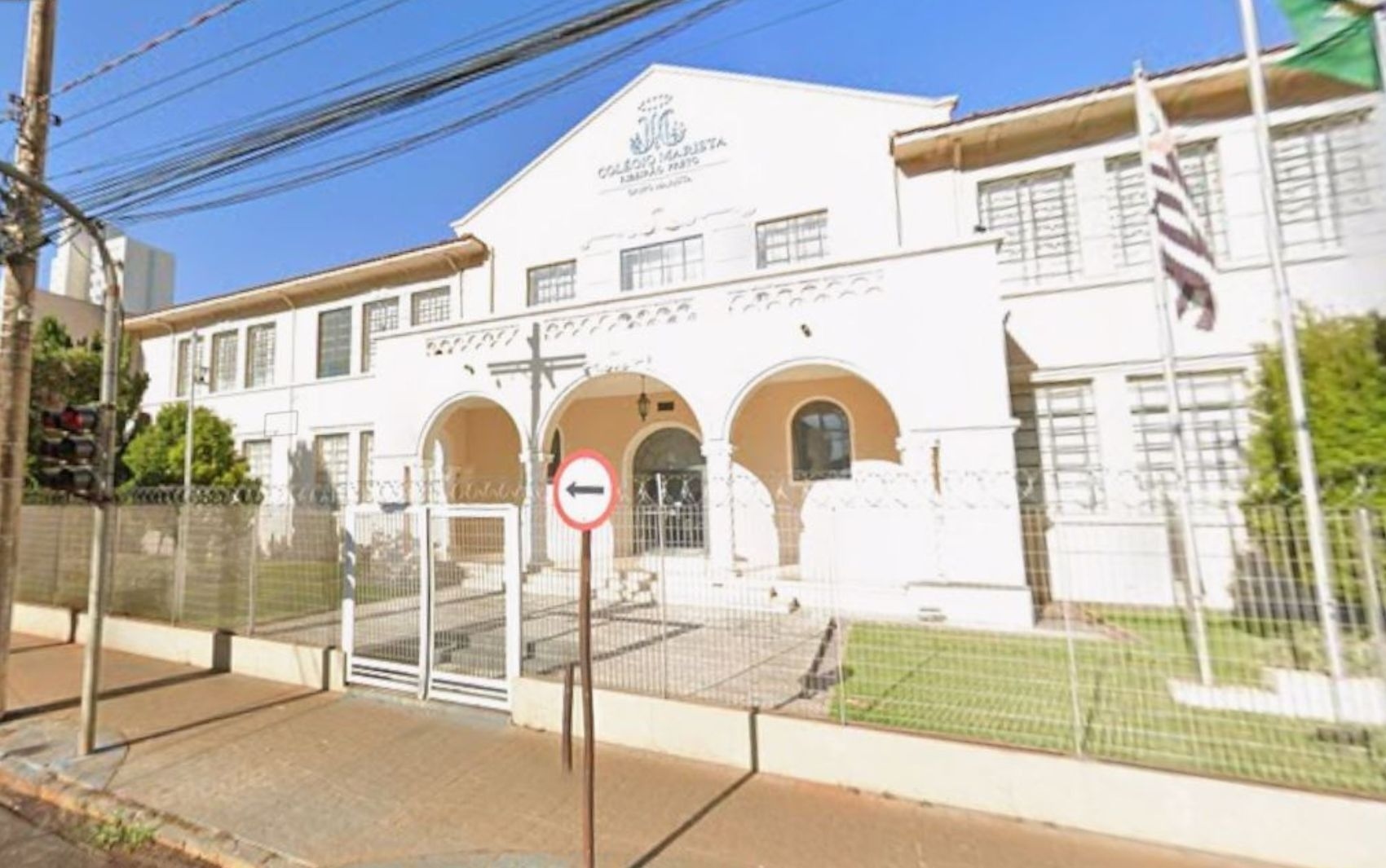 Corredores do Colégio Marista, no Centro, em foco na proposta de centro administrativo. Legenda da imagem. Reprodução: Retorno do item 11