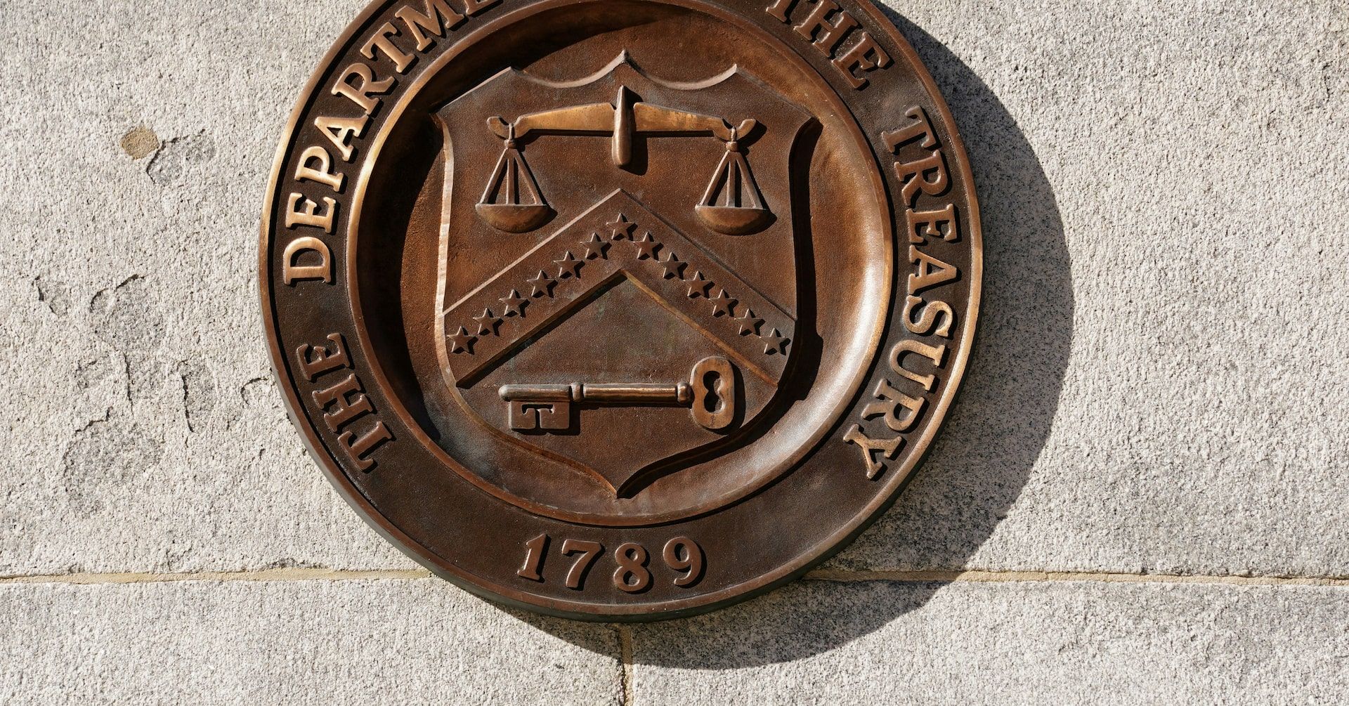 Desafios da Administração Trump nas Demissões Federais Revelados