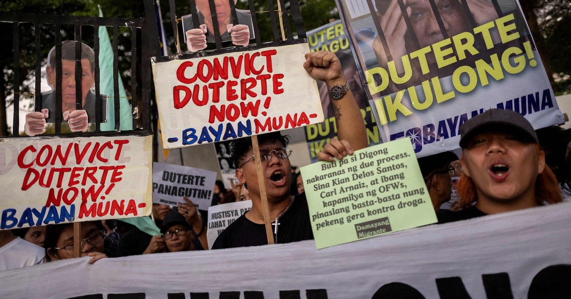 Rede de perfis falsos defende ex-presidente das Filipinas, Rodrigo Duterte, após processo no Tribunal Criminal Internacional. Reprodução: Reuters