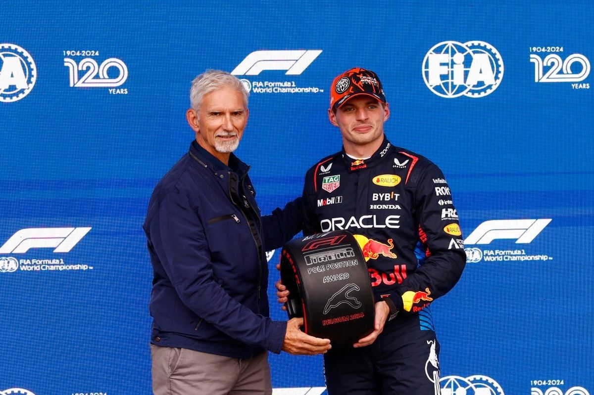 Damon Hill e Fernando Alonso comentam sobre a singularidade de Max Verstappen na Fórmula 1. Reprodução: Motorsport