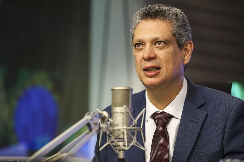 Márcio Macêdo anuncia novas diretrizes para decreto que beneficia catadores. Reprodução: CNN Brasil