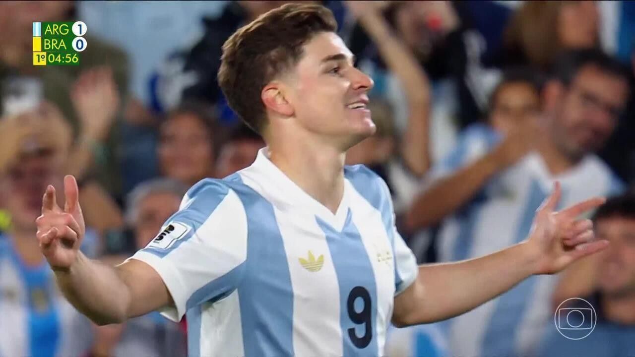 Pressão em Dorival Júnior cresce; CF debate troca inesperada