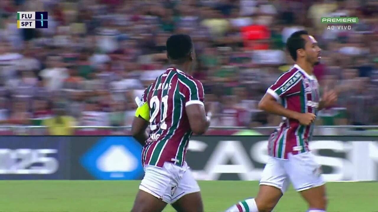 Jogador colombiano brilha no segundo tempo e lidera a virada do time contra o Sport.; Reprodução: Globo