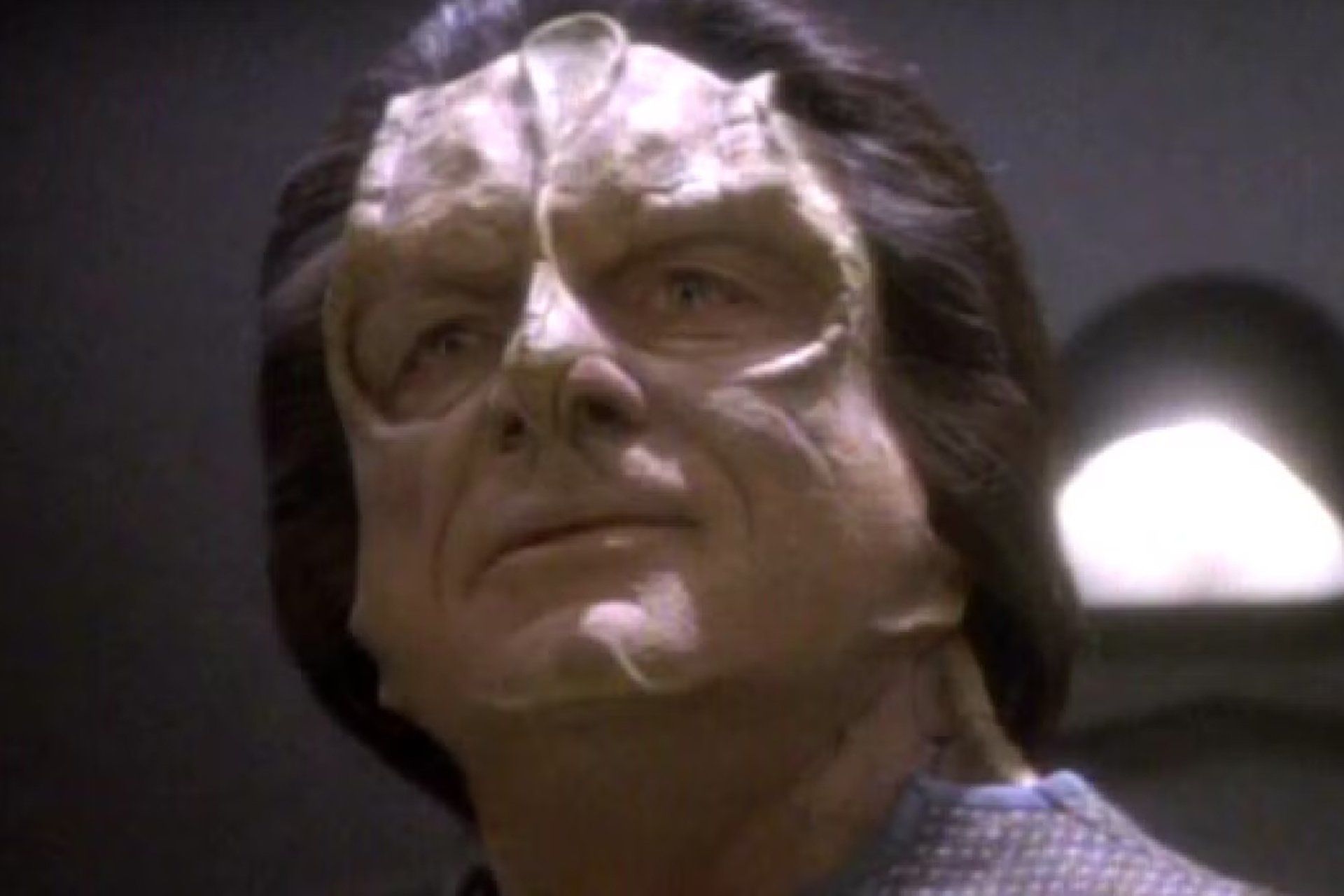 Morte do ator homenageada por seu papel marcante em episódio de 'Star Trek'. Reprodução: Gizmodo