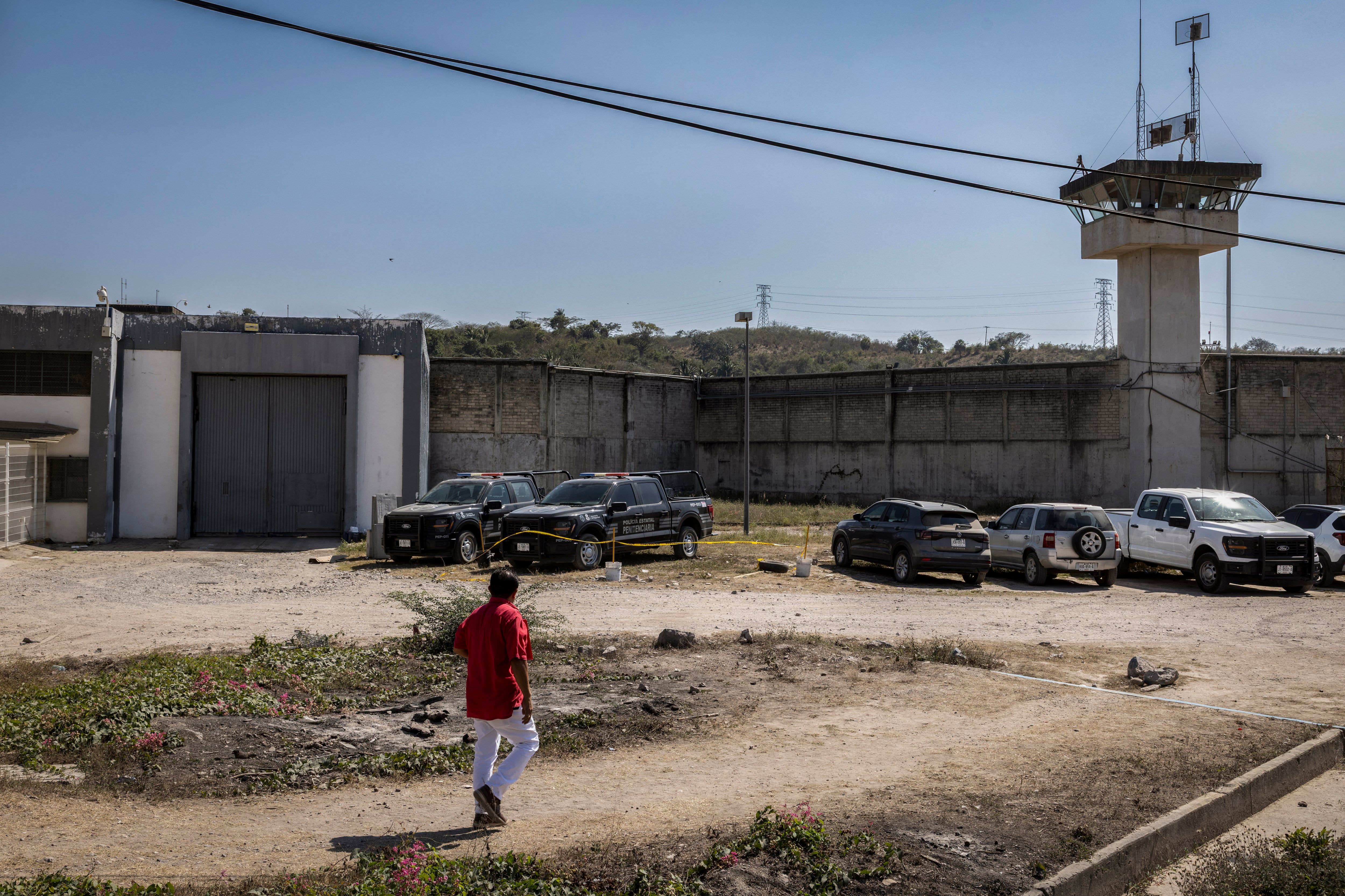 Fuga da prisão de Puerto Vallarta: explosivos, atropelos e 17 foragidos.. Reprodução: Elpais