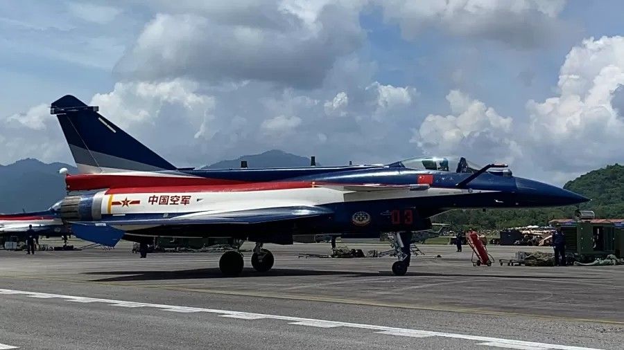 Caças chineses J10-C são utilizados no recente conflito entre Paquistão e Índia, testando seu poderio militar. Reprodução: Globo