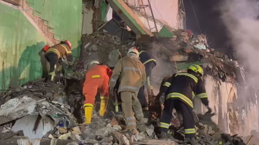 Ataque na Ucrânia resulta em 14 mortes, incluindo crianças