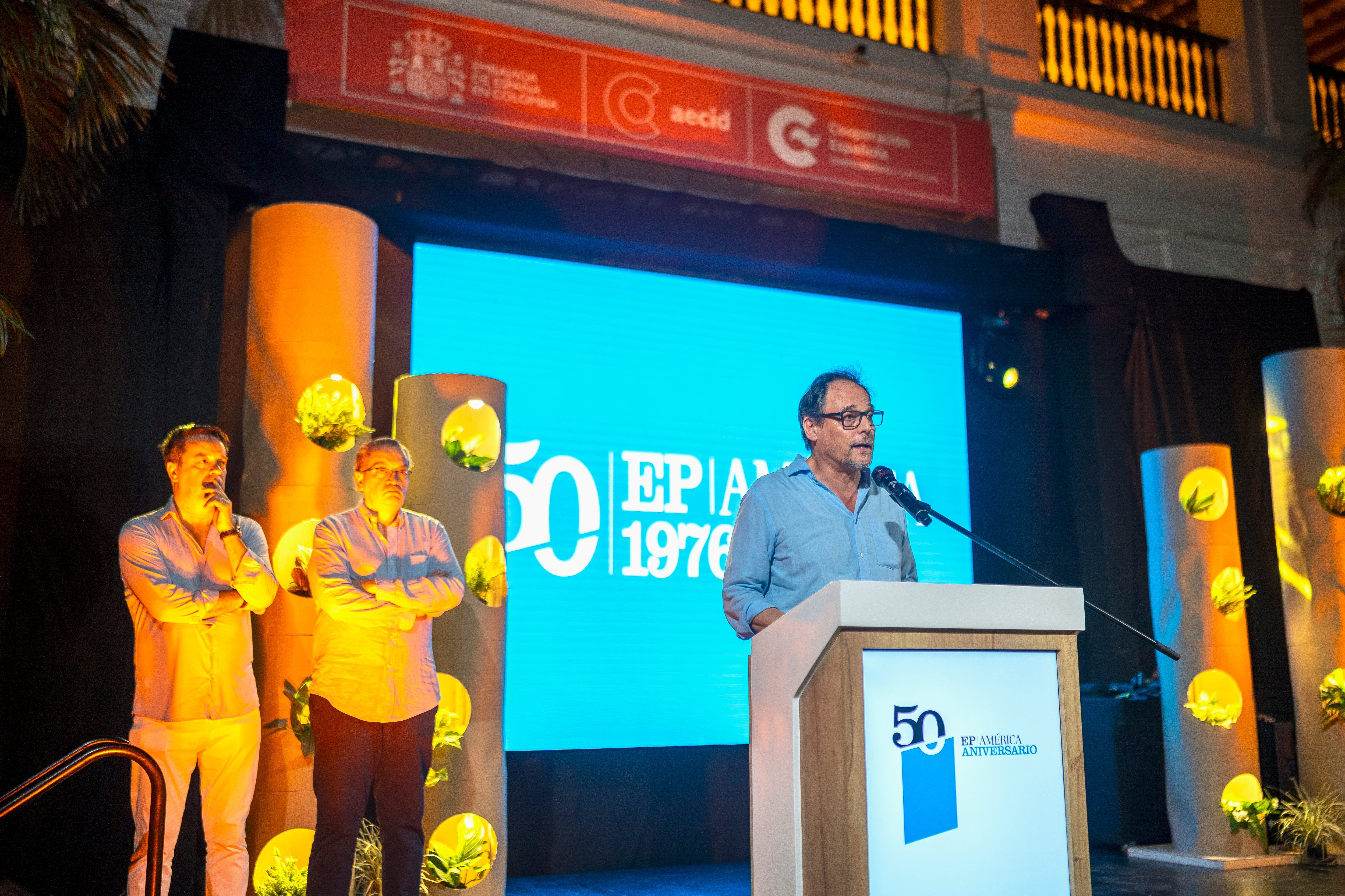 Jan Martínez Ahrens fala sobre os desafios do jornalismo em tempos difíceis. Reprodução: Elpais