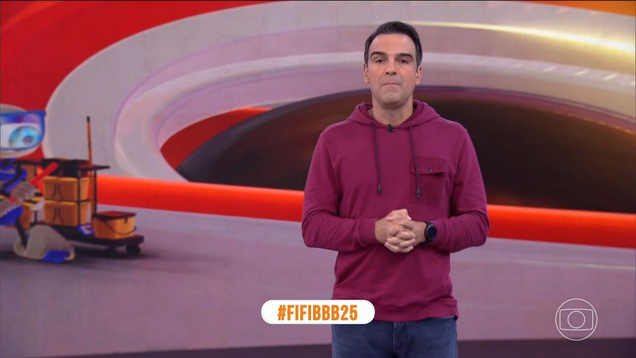 Mãe de Eva apoia Renata na Vitrine do Seu Fifi