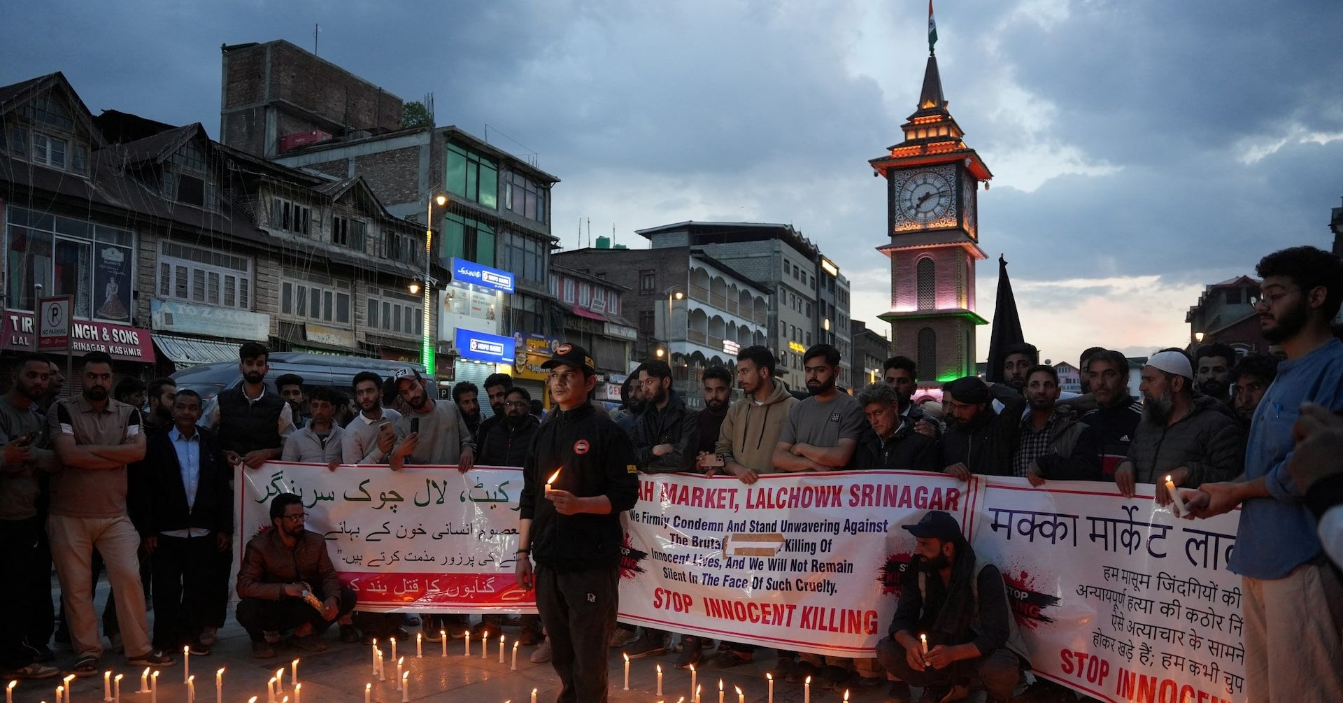 Militantes na Caxemira separam homens de mulheres e crianças antes de massacre. Reprodução: Reuters