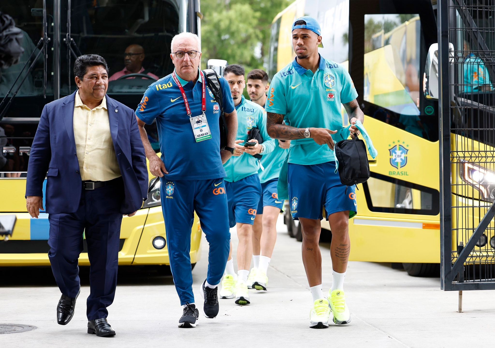 Demissão de Dorival Júnior: Goleada e Críticas Definiram Fim