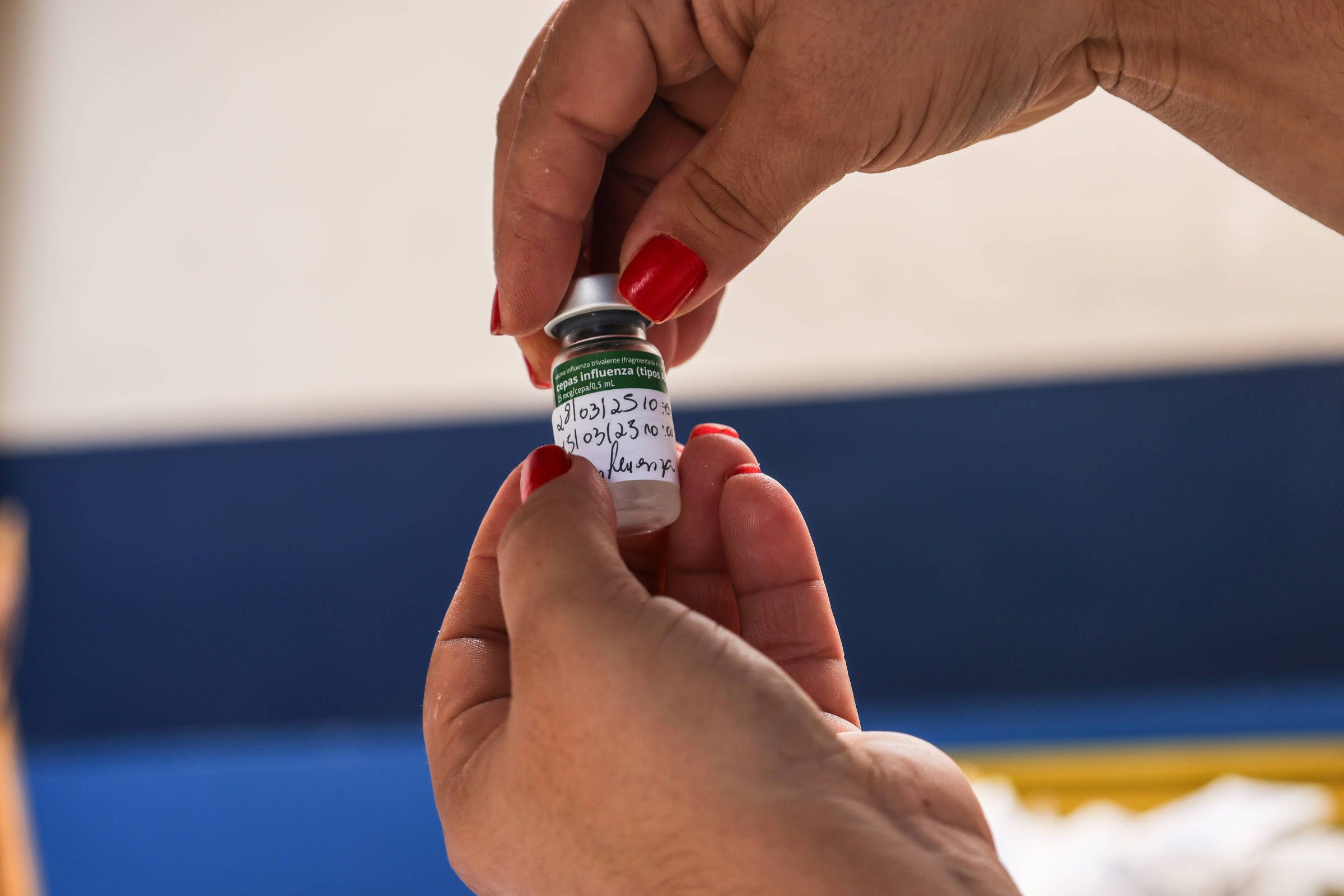 Friocruz alerta: gripe e resfriado avançam rápido antes da alta sazonal. Reprodução: Redir