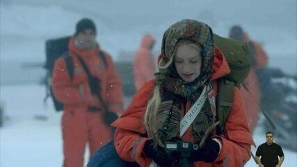 Legenda da imagem. Reprodução: Leandra Leal apresenta o thriller Antártida no Upfront Globo 2026. Reprodução: Retorno do item 11