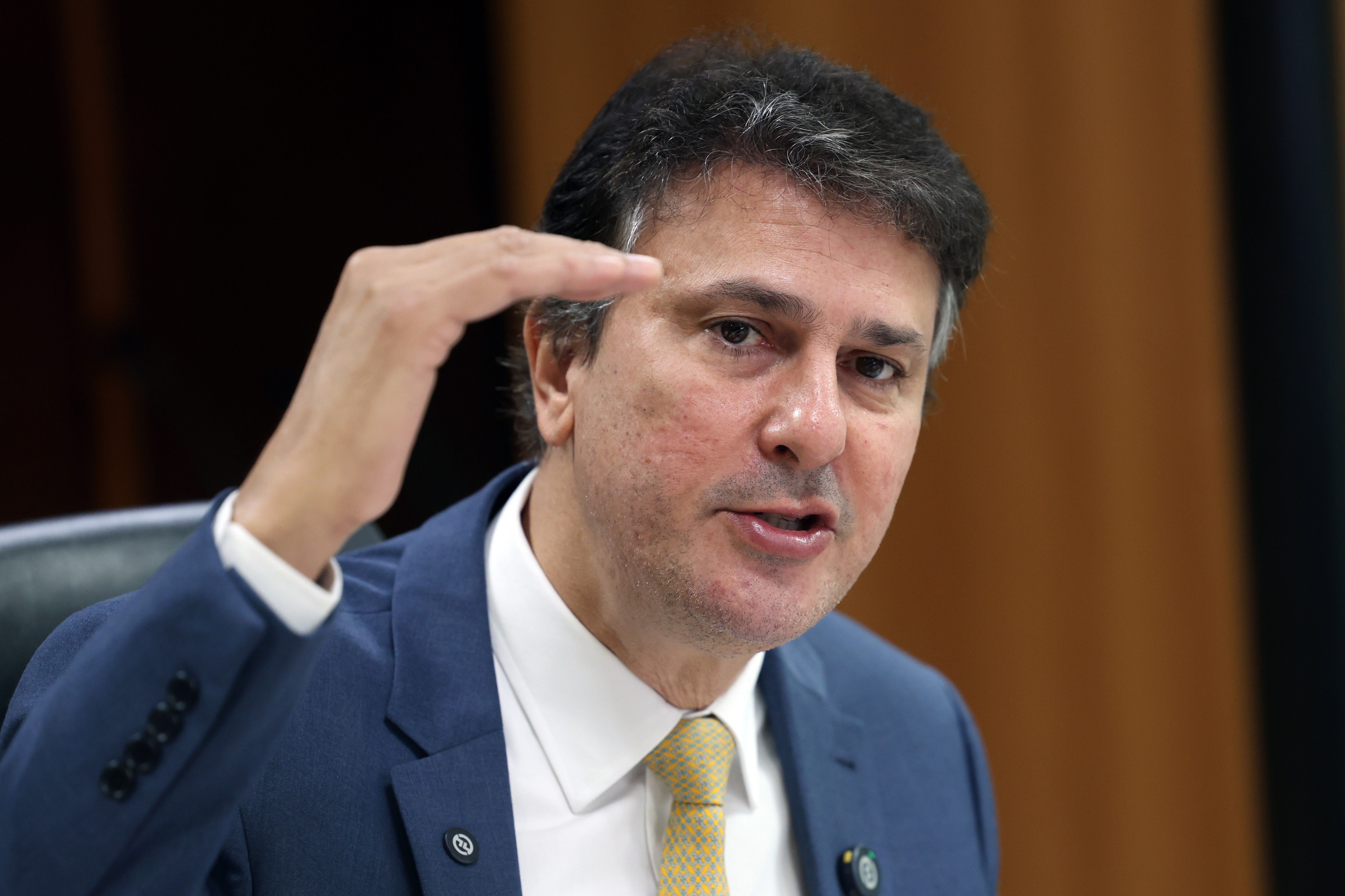 Camilo Santana participa de café da manhã, defendendo a prova do MEC como 'OAB' da medicina. Reprodução: Oglobo