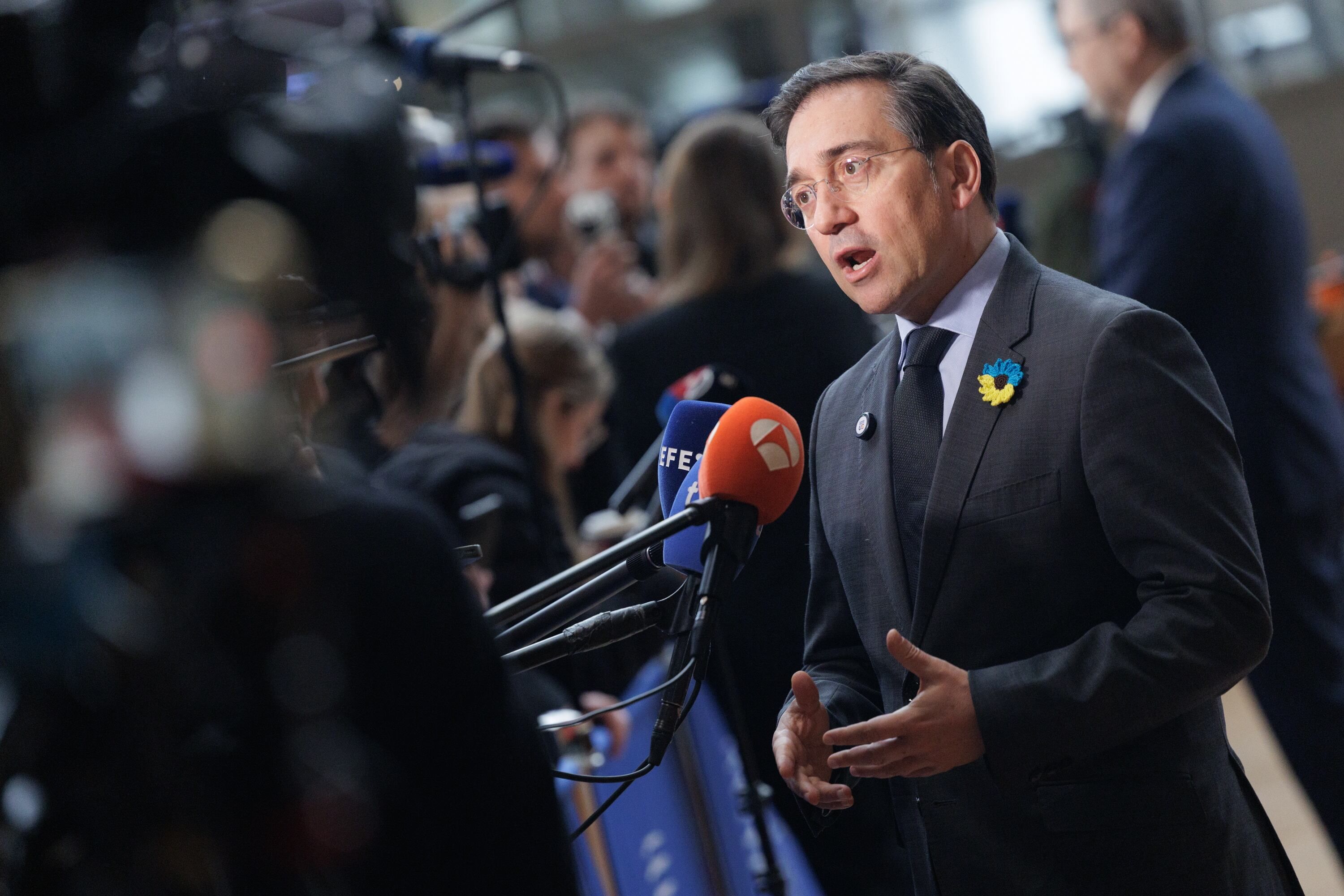 Albares discute possível levantamento de sanções da UE a Delcy Rodríguez, sinal de apoio ao processo venezuelano.. Reprodução: Elpais