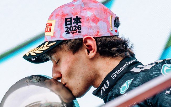 [Antonelli assume liderança histórica na Fórmula 1 como o mais jovem líder já registrado.]. Reprodução: Esporte