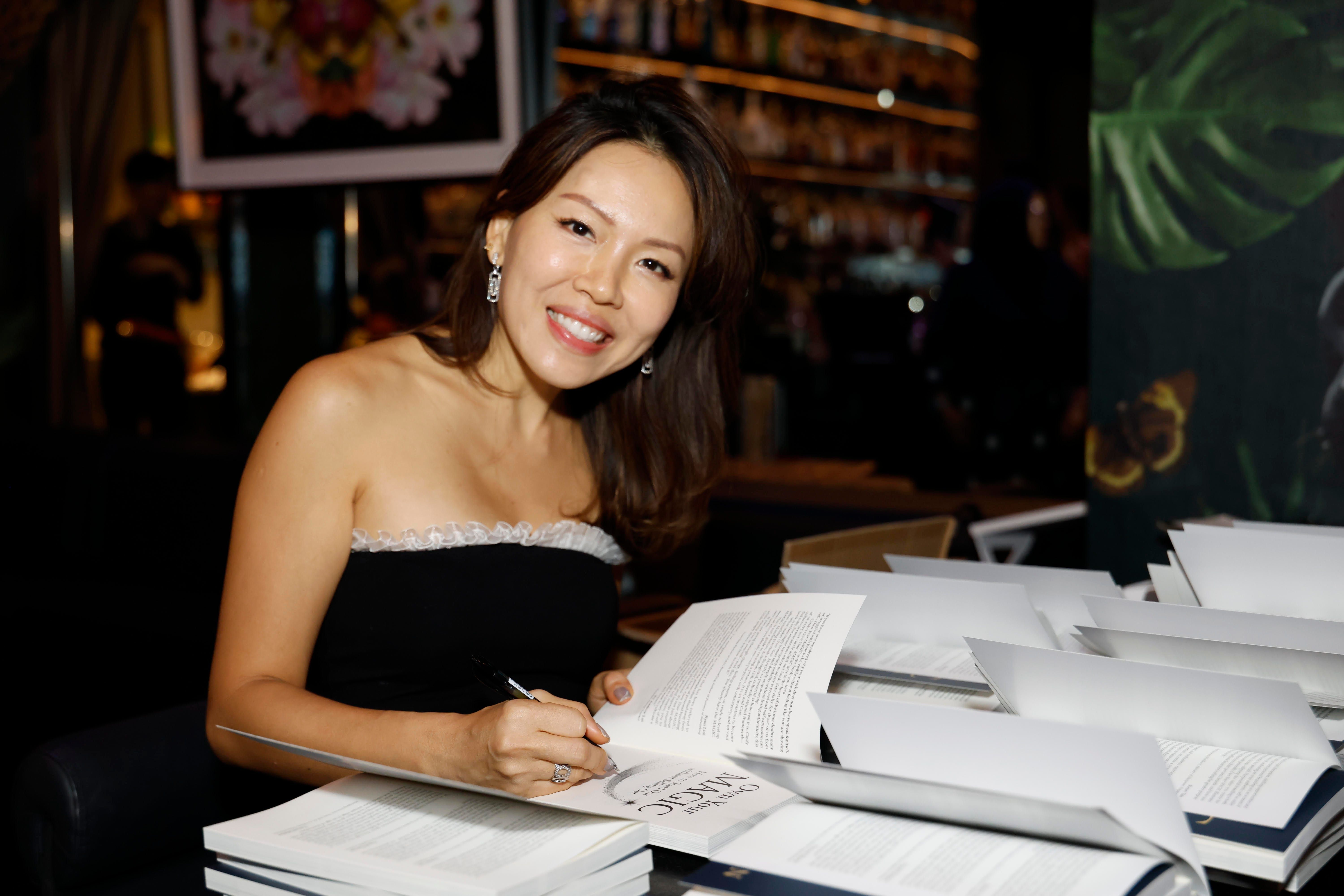 Cindy Tan, diretora da Meta, discute a importância dos microcredenciais na carreira. Reprodução: Business Insider