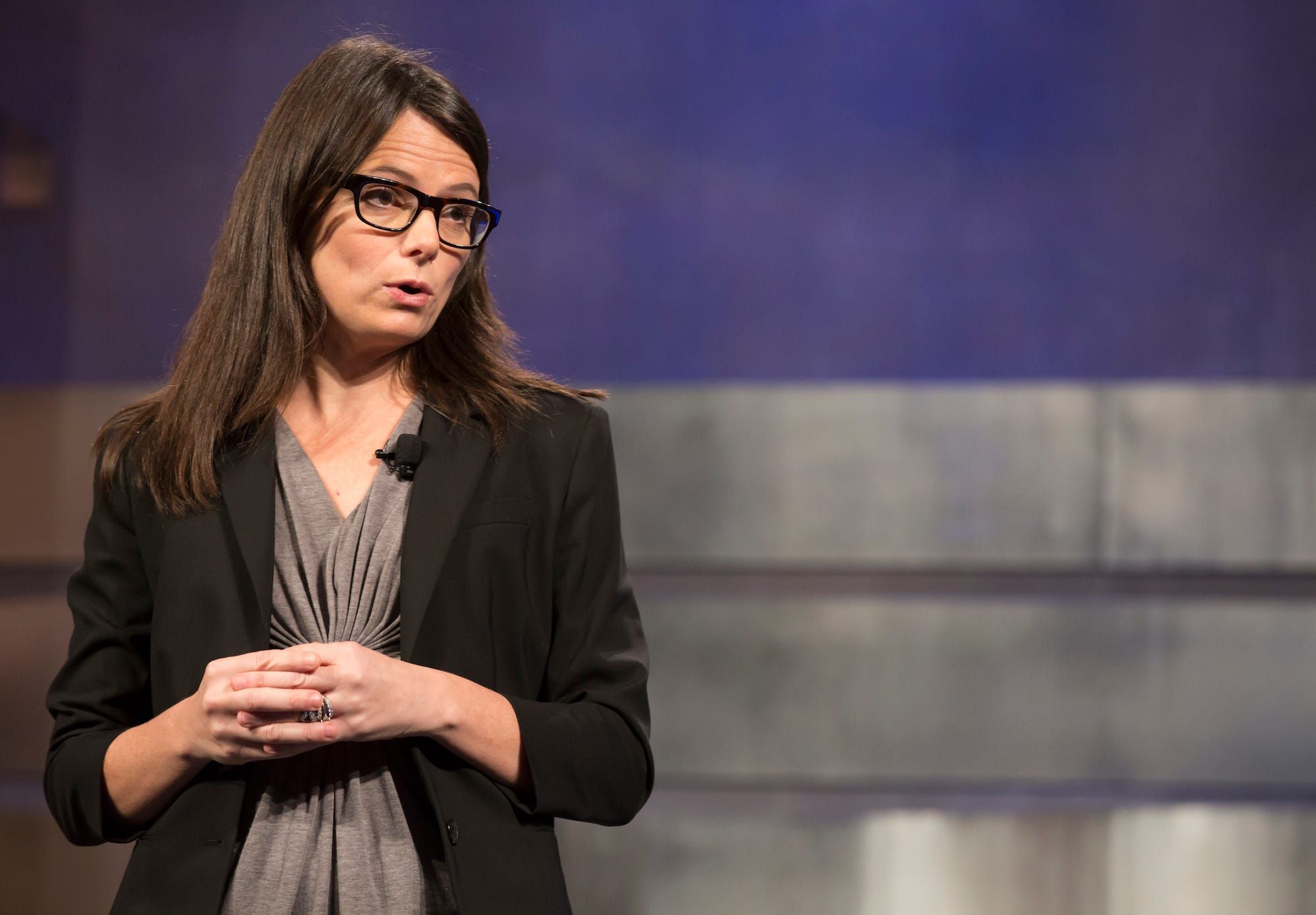 Amy Hood, CFO da Microsoft, destaca necessidade de 'intensidade' para o próximo ano fiscal. Reprodução: Business Insider