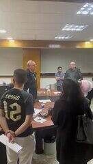 Osmar Stabile, presidente interino do Corinthians, discute a situação de Augusto Melo à frente do clube. Reprodução: Globo.