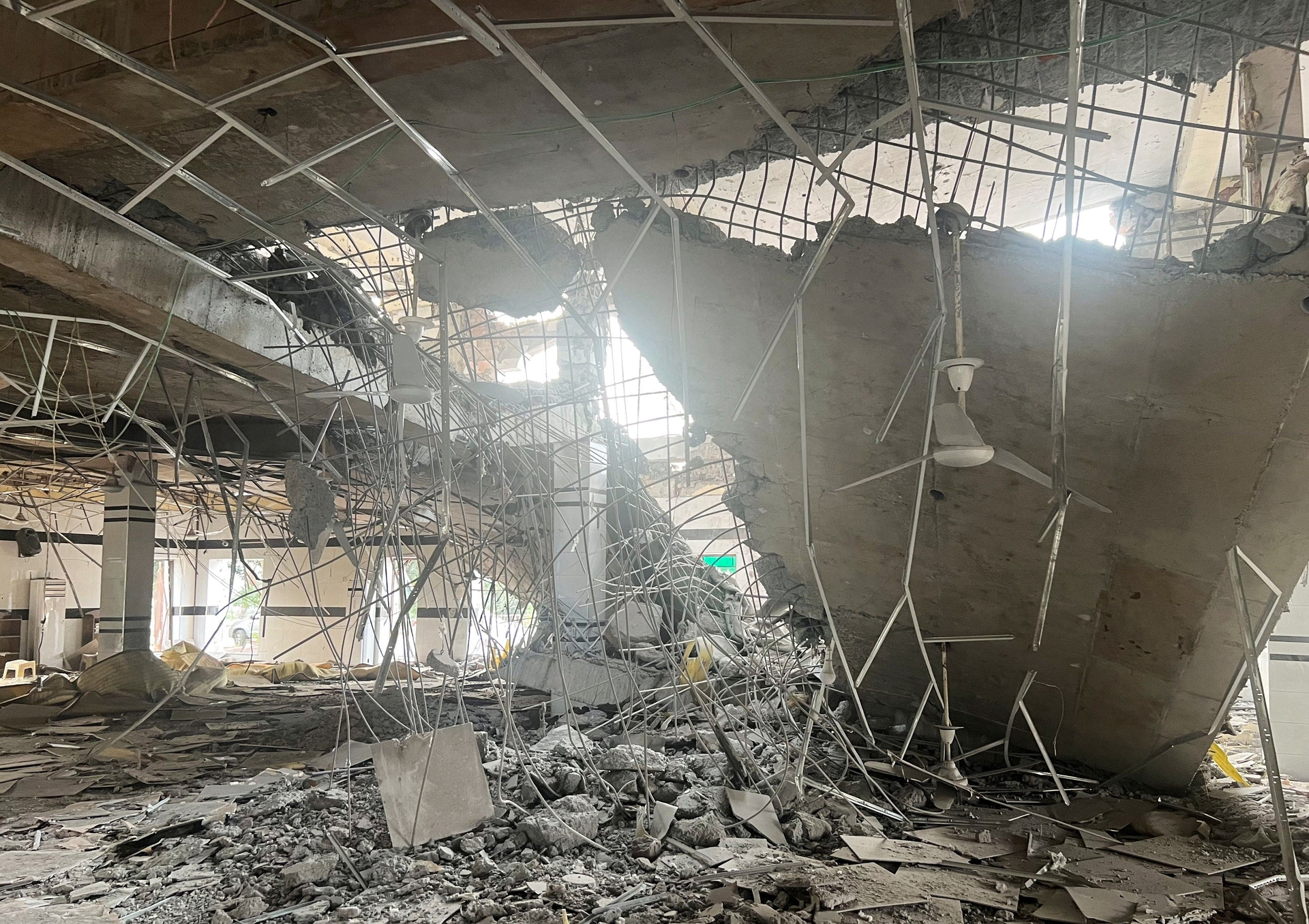 Civis paquistaneses são vítimas de bombardeio indiano; ao menos cinco mortos. Reprodução: Globo