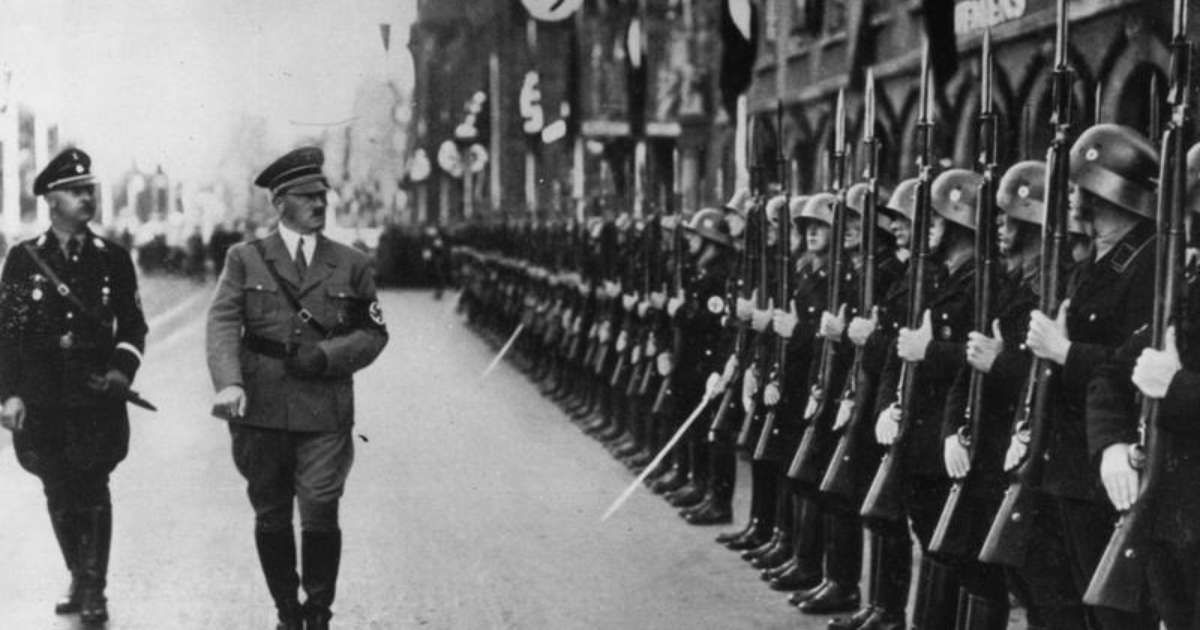 Nazismo: movimento de esquerda ou direita?