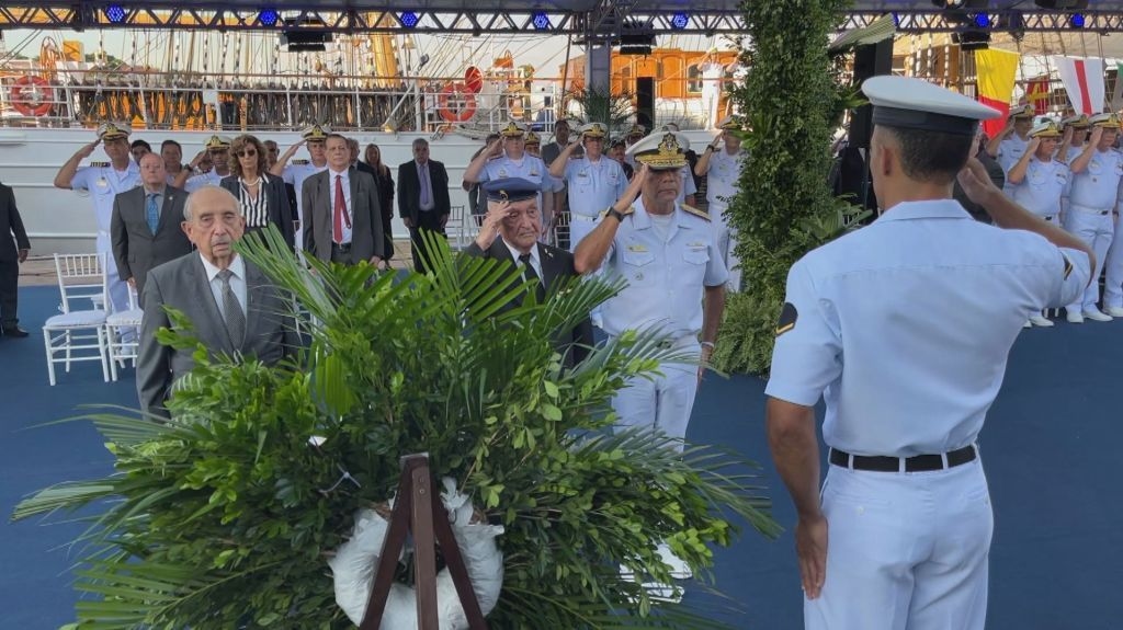 Ex-combatente prestigia cerimônia em homenagem às vítimas dos ataques no Rio de Janeiro. Reprodução: CNN Brasil