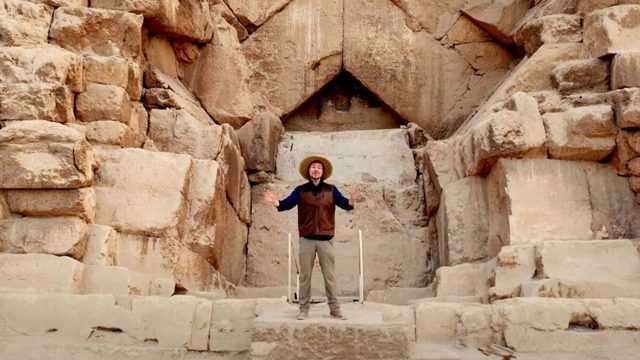 Mr. Beast explora as Pirâmides do Egito em vídeo intrigante