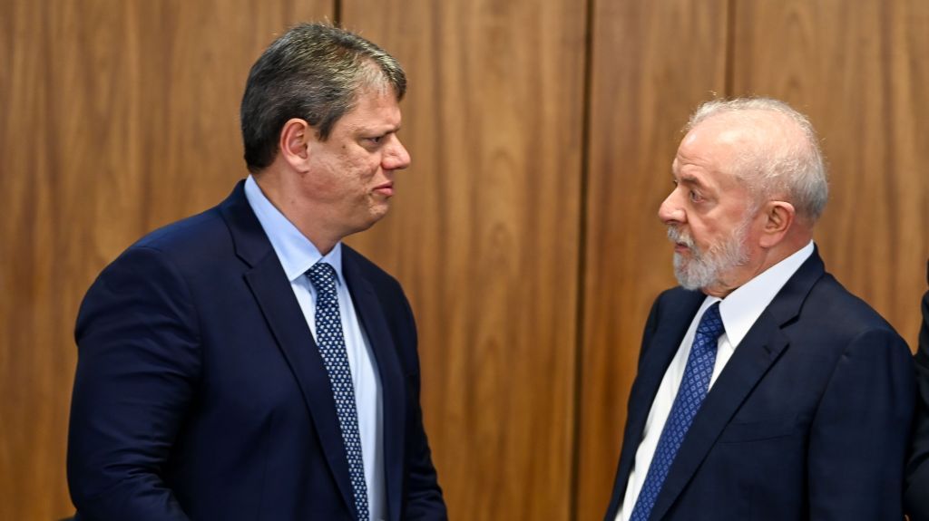 Lula e Tarcísio anunciam túnel Santos-Guarujá