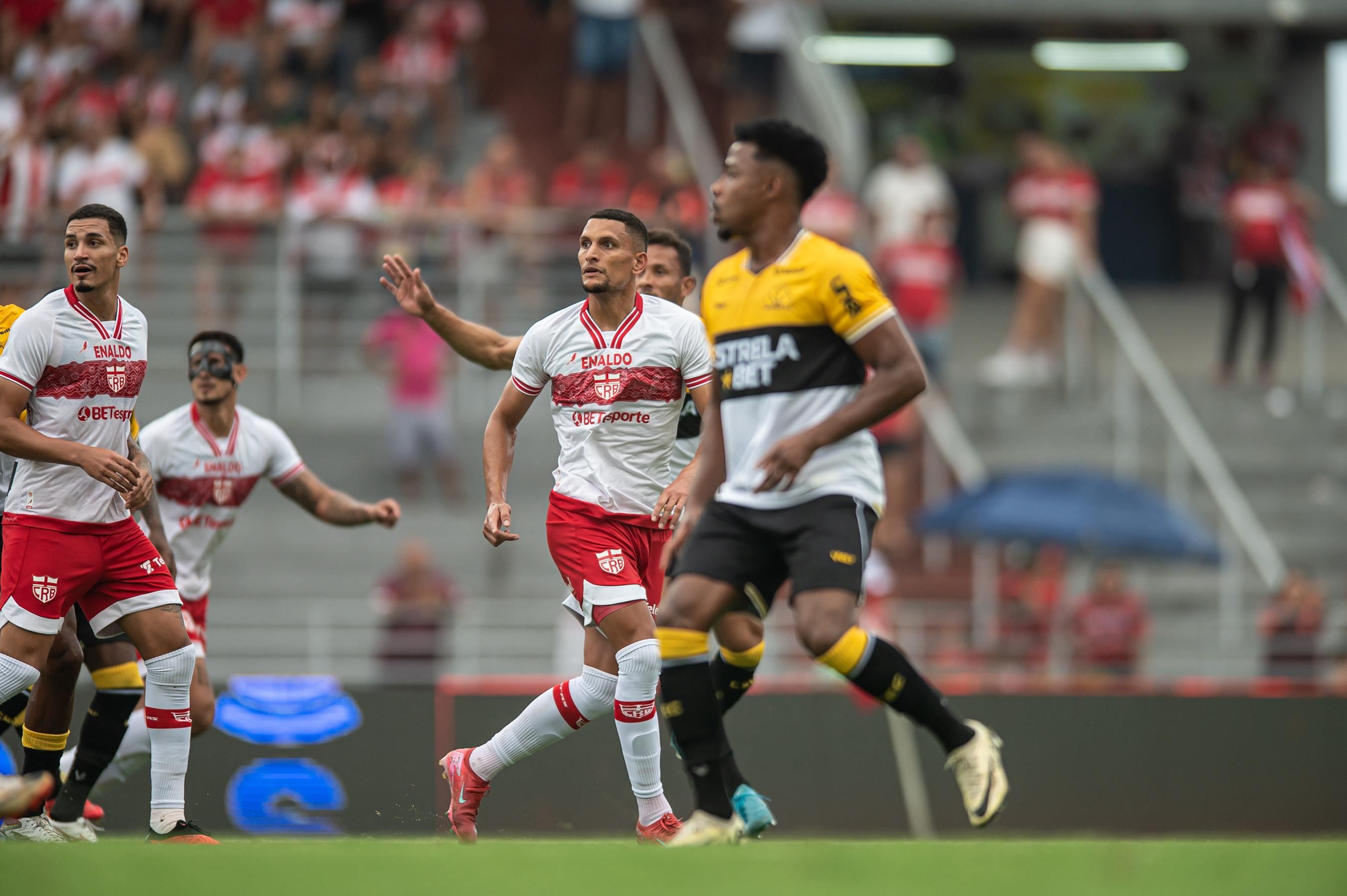 CRB vence Criciúma por 1 a 0 e retorna ao G4 da Série B. Reprodução: Paulo Chancey Junior