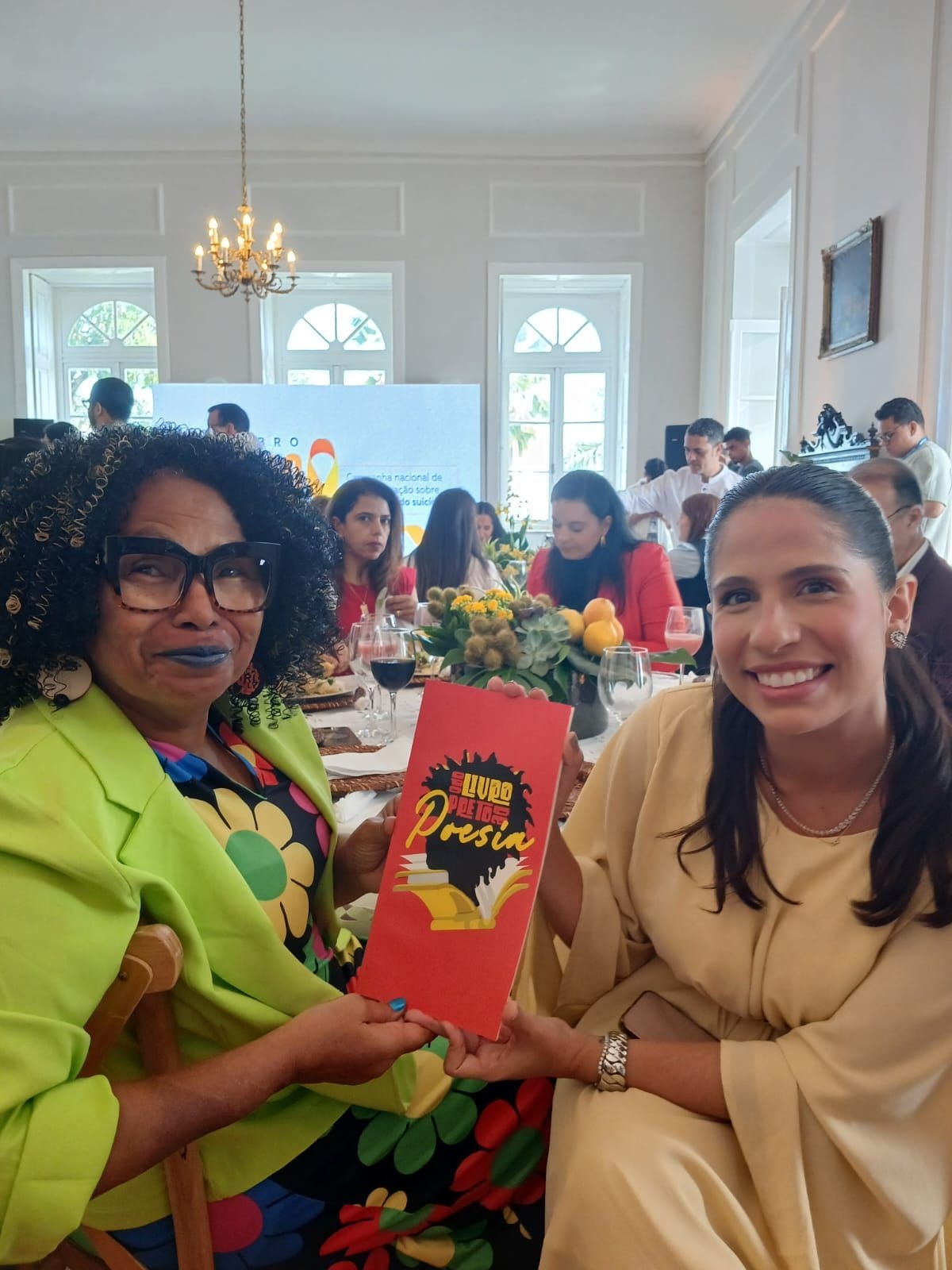 Ativista Arísia Barros leva propostas antirracistas ao encontro com Paula Dantas no Palácio Floriano Peixoto. Reprodução: Retorno do item 11