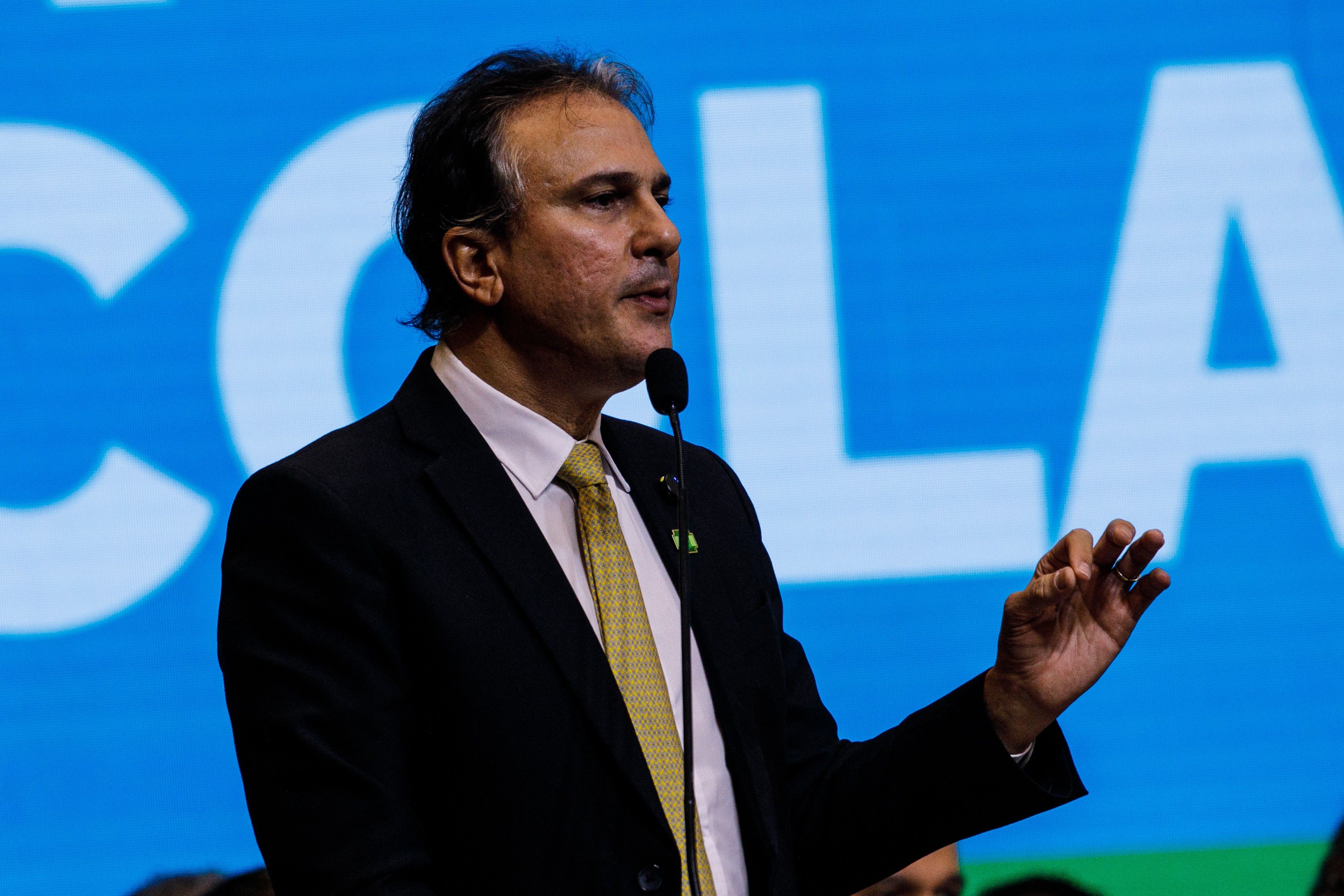 Ministro Camilo Santana defende investimento em educação durante entrevista e critica proposta de cortes no Fundeb. Reprodução: Globo