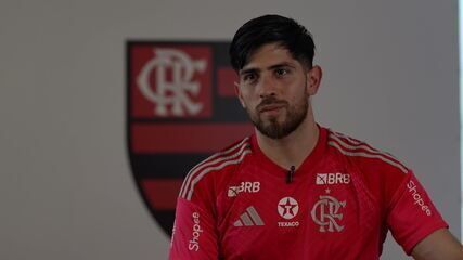 Rossi destaca importância das trocas de posicionamento com Filipe Luís no Flamengo. Reprodução: Globo