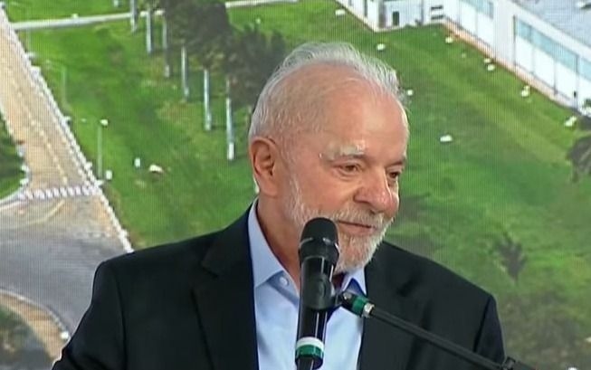 Presidente realiza procedimento para retirada de pinta benigna na região do supercílio. Reprodução: CNN Brasil