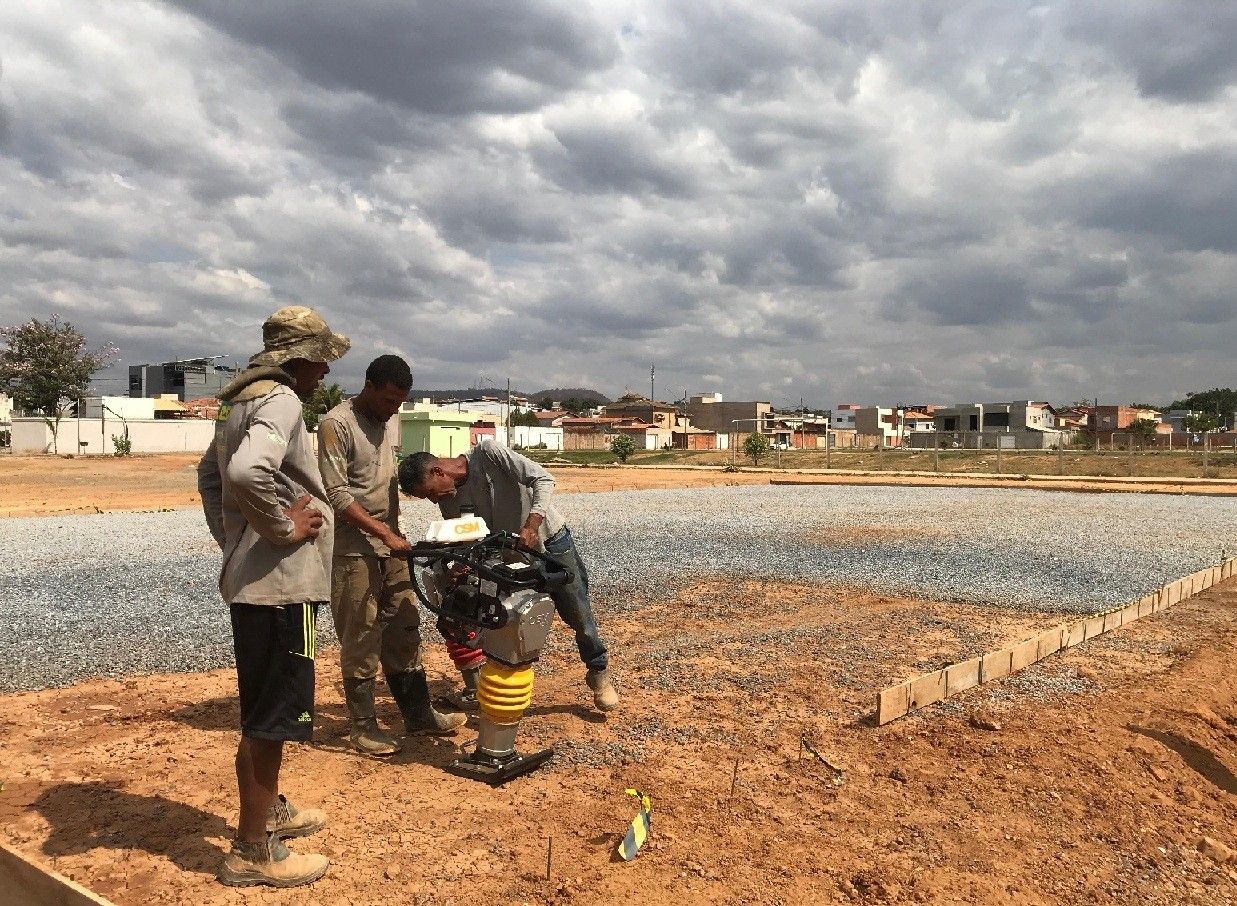 Nova quadra poliesportiva em construção ganha forma em Canelas II. Reprodução: Retorno do item 11