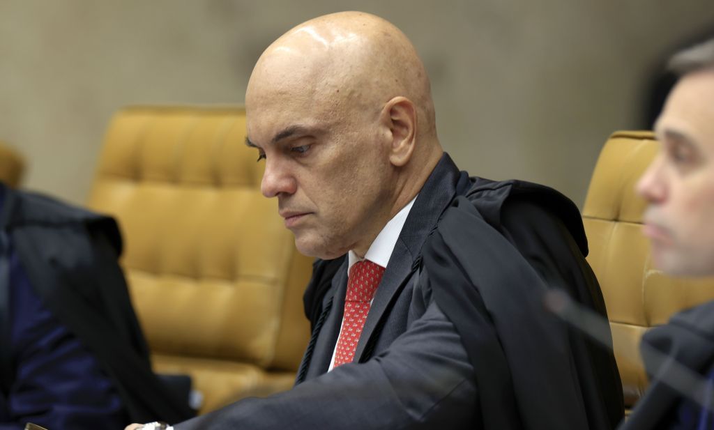 Moraes Envia Defesas de Acusados de Golpe à PGR