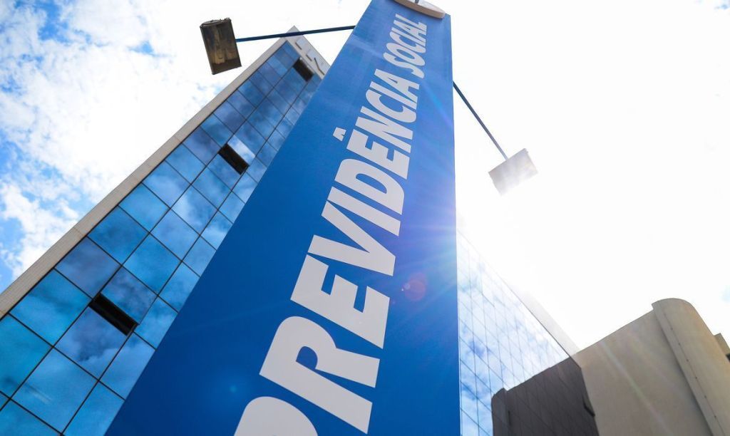 Lideranças da oposição anunciam assinatura para instalação da CPI sobre fraudes na previdência social. Reprodução: CNN Brasil