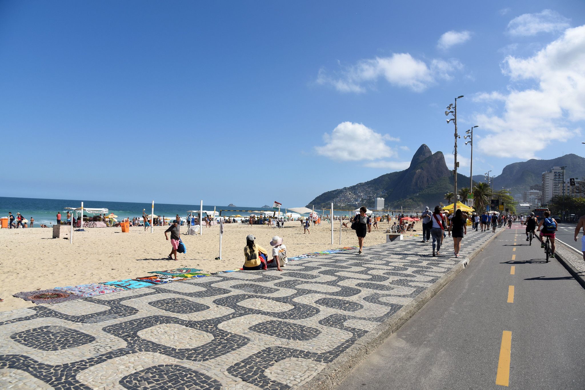 Estrangeiros compram 4 em cada 10 apartamentos em Ipanema - Foto: VEJA