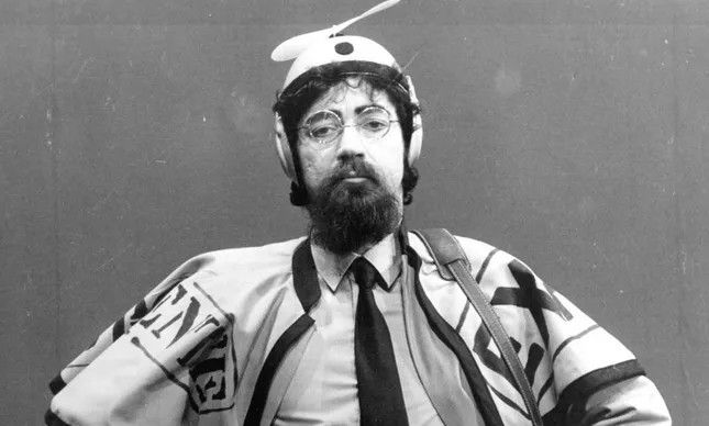 Raul Seixas em momento marcante na década de 1980. Reprodução: O Globo